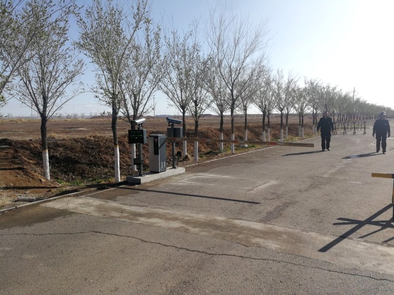 準(zhǔn)東石油基地1.jpg